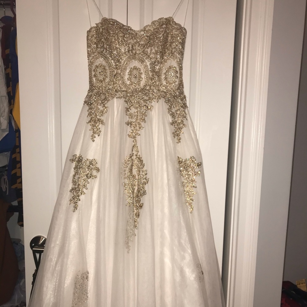 Size 5 Floor Length White Prom Dress/ Gown